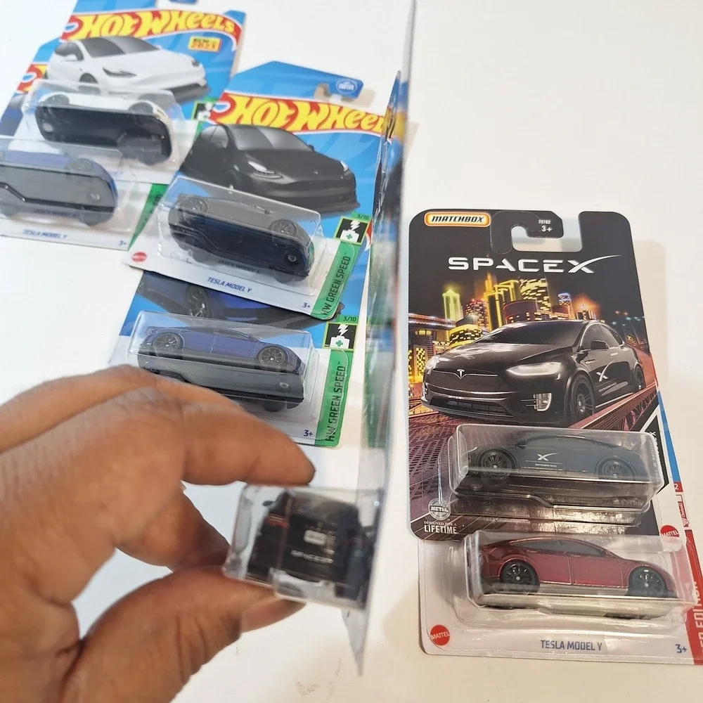 Hot Wheels Tesla 7 Cars Target Red Edition/ Model‎ X/ Black/ White/ Blue